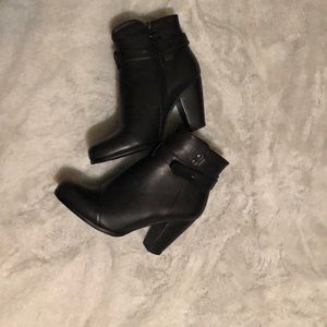 Black Champer Booties